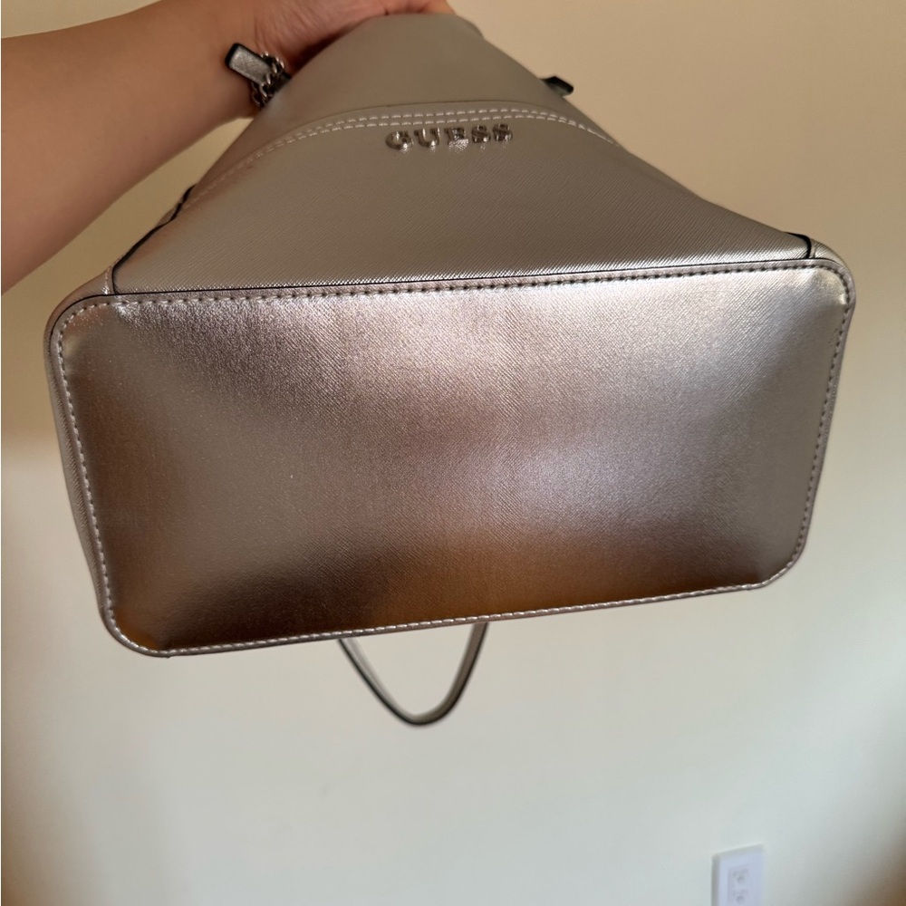 GUESS Metallic Silver Tote - Picture 4 of 6